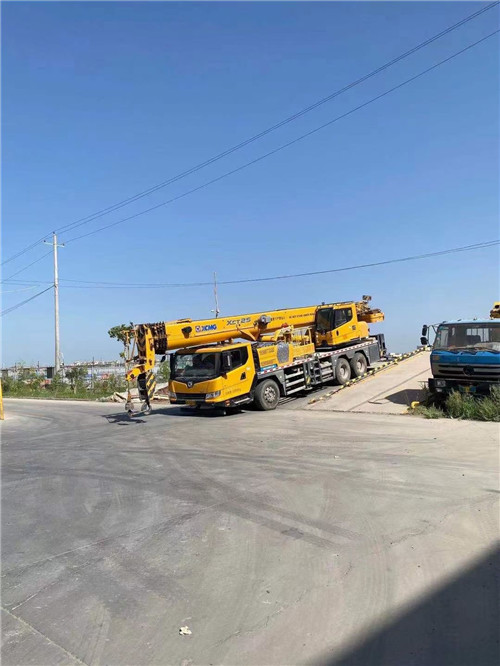 西充县吊车作业时，可能会产生哪些额外收费项目？